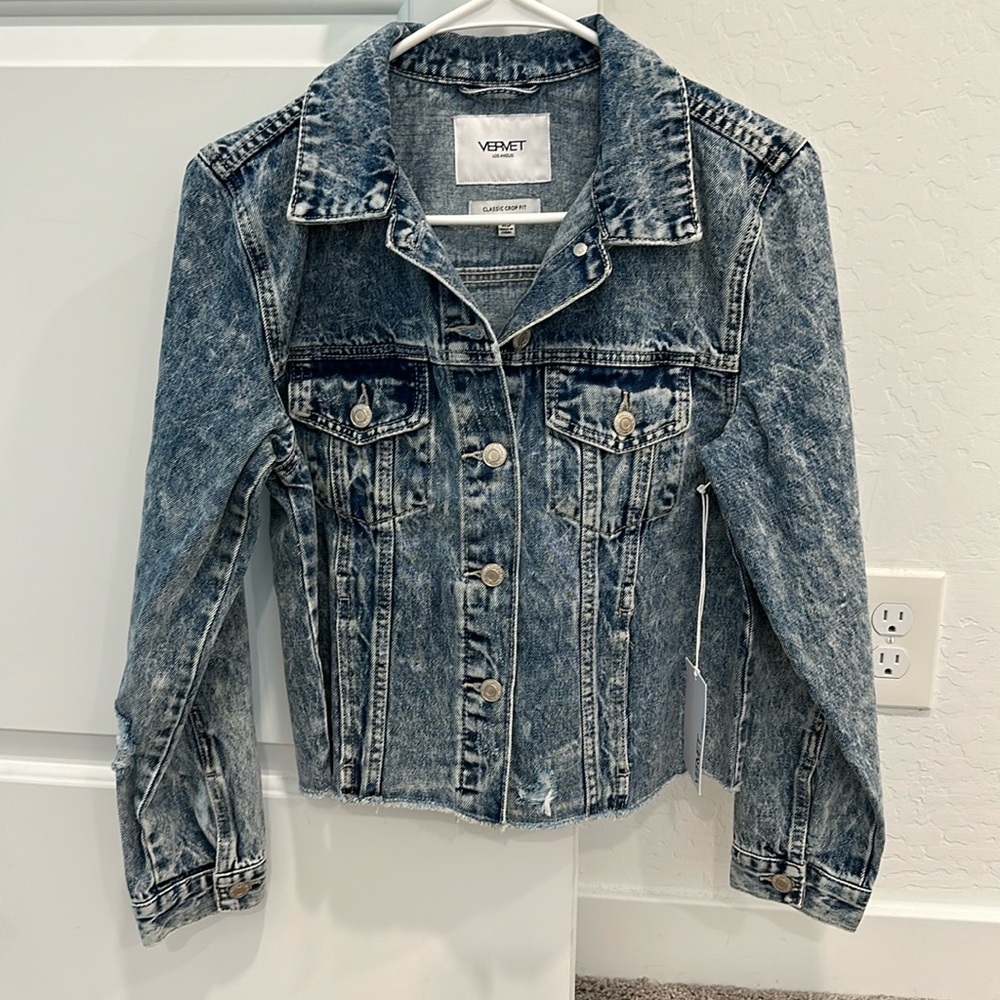 Women’s Cropped Distressed Jean Jacket